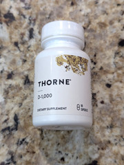 Thorne Vitamin D-1,000 Supplement 90 capsules exp: 05/2028