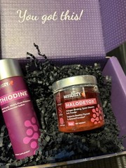 Miss Lizzy HaloDetox – Pure, Unrefined Pink Salt Powder & Thiodine Bottle Box