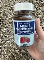 Men’s Multivitamin Gummies 60 Pieces Raspberry Flavor Dietary Supplement 04/2023