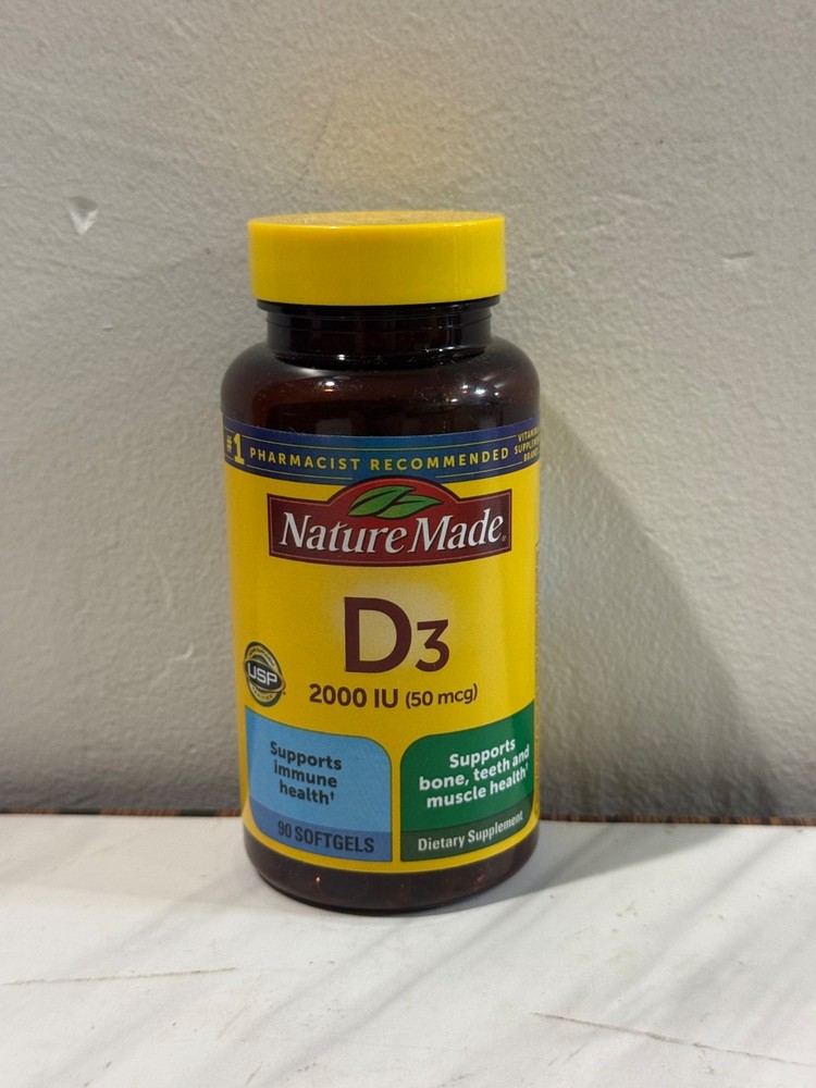 Nature Made Vitamin D3 2000 IU (50 mcg) for Bone Support 90 Softgels Exp 01/2029