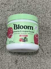 Bloom Green & Superfood Super BERRY Powder 5.8oz 30 Serving Exp 6/25