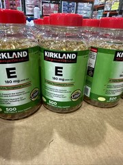 Kirkland Signature Vitamin E 180 mg., 500 Softgels Exp 02/2030